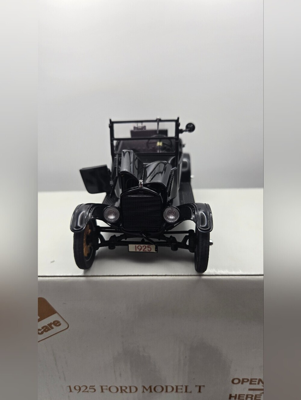 Danbury Mint 1:24 scale 1925 Ford Model T